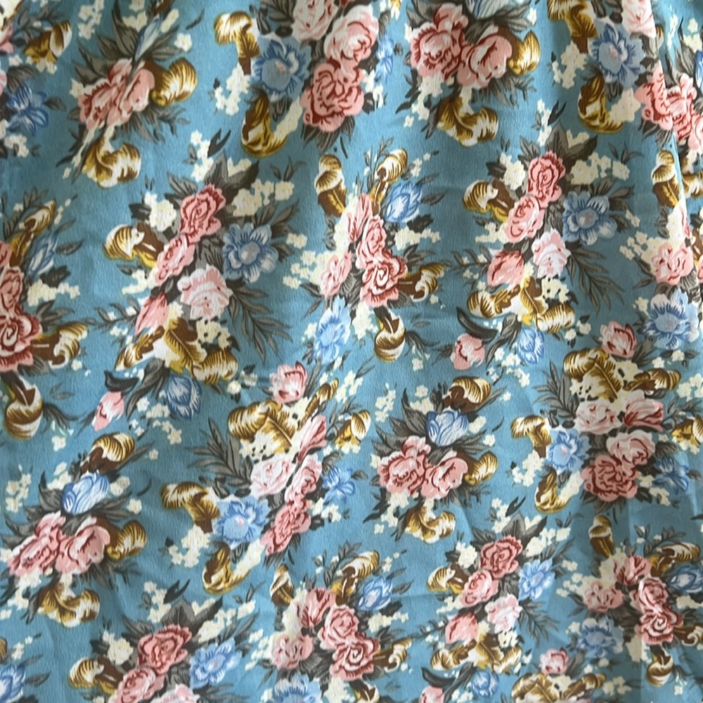 Dress - Picture 3 of 5